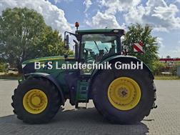 John Deere 6215