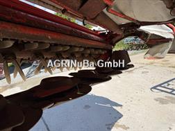 Kuhn FC 883 - Ersatzteilspender