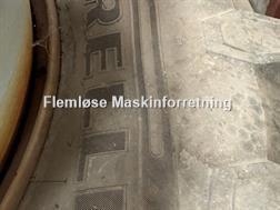 Pirelli 650/65-42