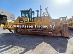 Komatsu D155A-6R (4pcs available for sale in Abu Dhabi)