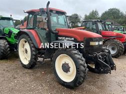New Holland TM135