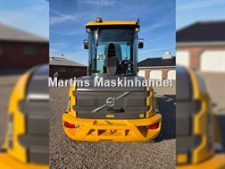 Volvo L 35 G årg. 2023 med kun 880 timer, ser ud som ny.