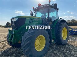 John Deere 6210R