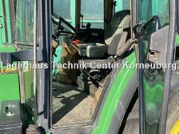 John Deere 6400