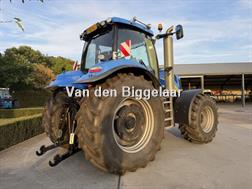New Holland T 8030